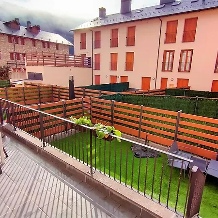 Apartamento Jardín Araguás *